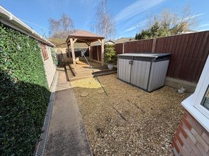 Lupus Way Great Sutton